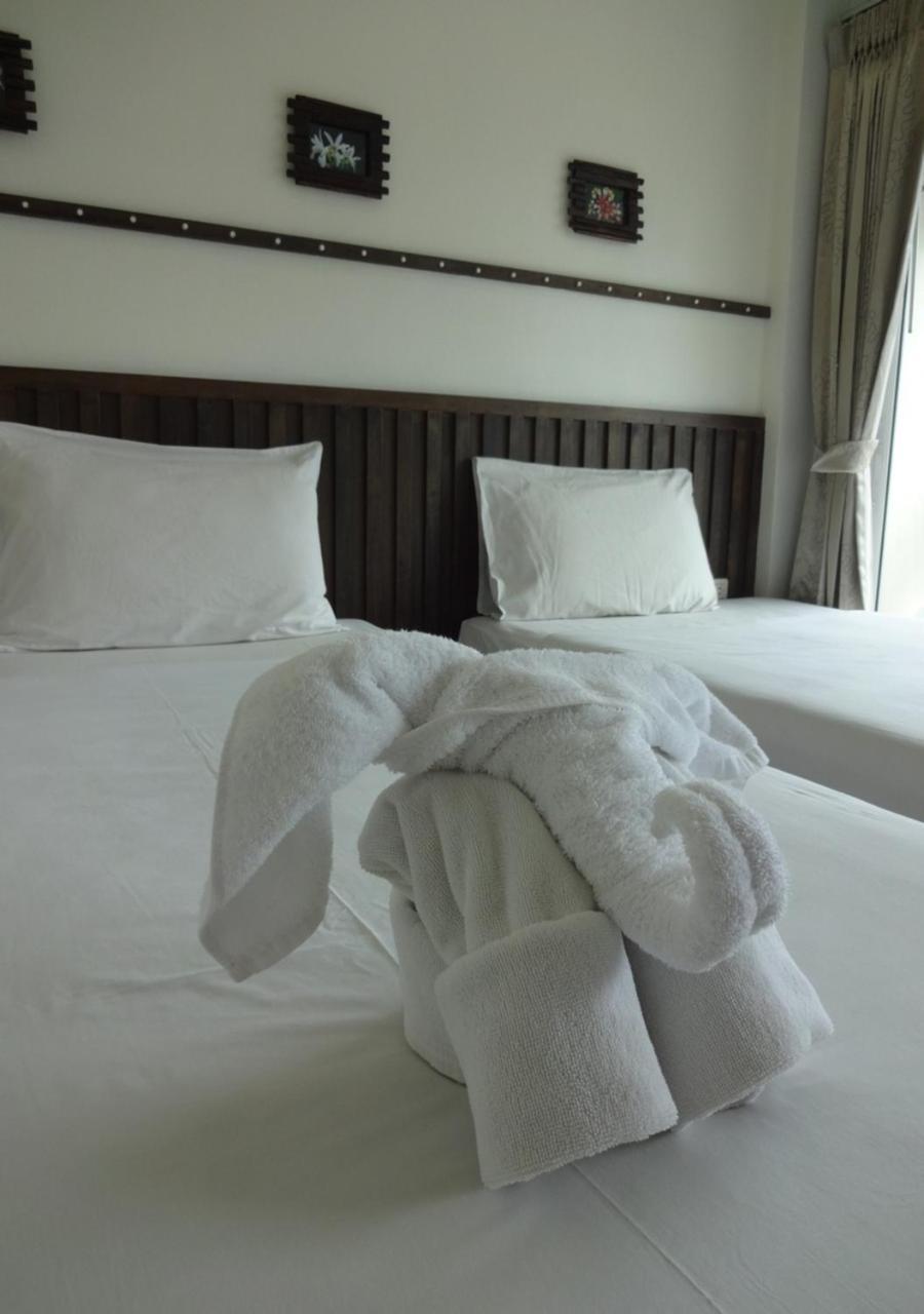 At Home Hotel Patong Exterior photo
